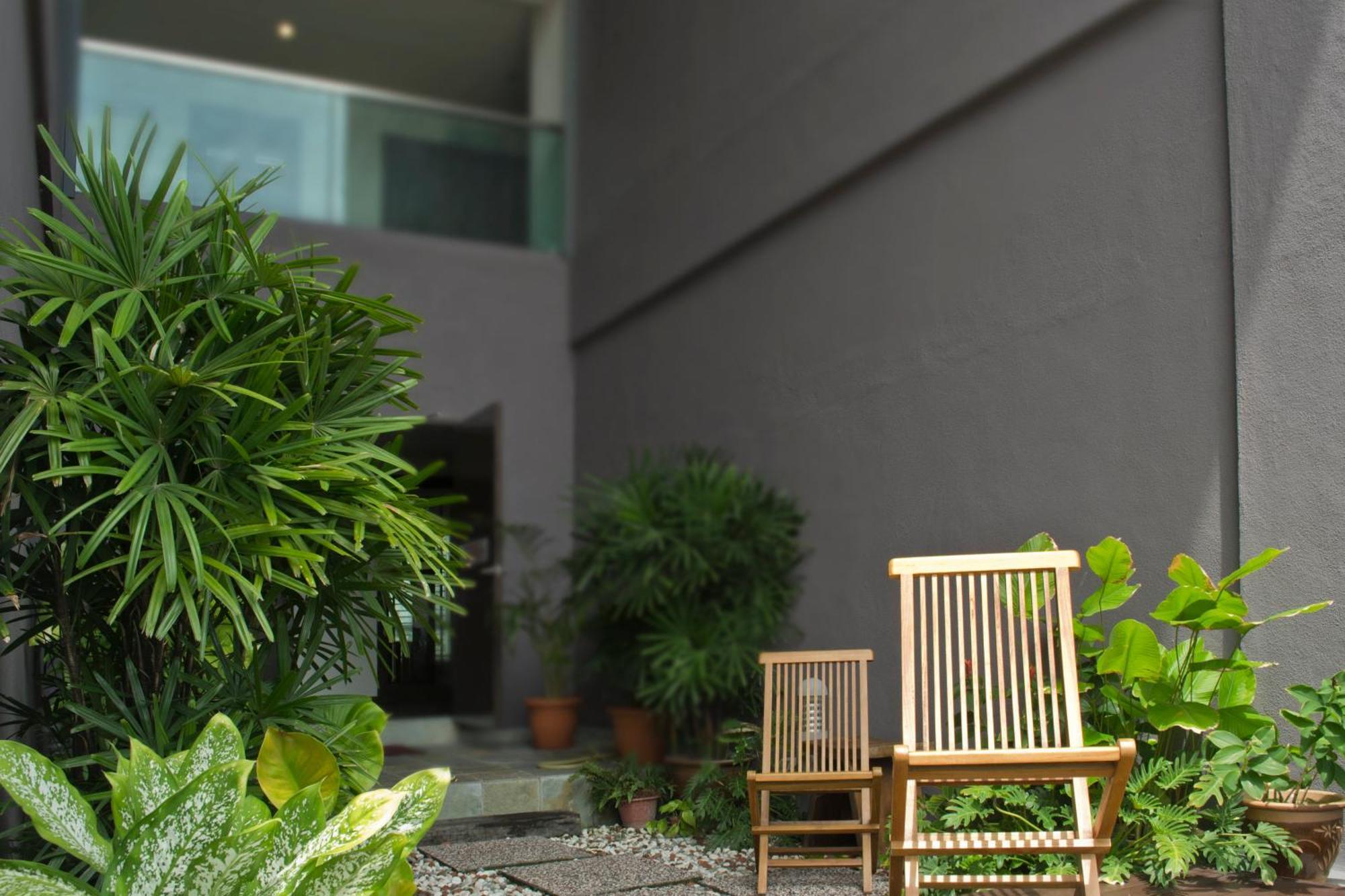 Marvelux Hotel Malacca Exterior photo